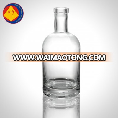 Sing Gwan wholesale round shape wine vodka glass bottle